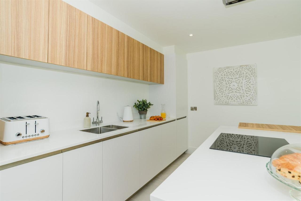 Apartment 7 Cliff Edge *