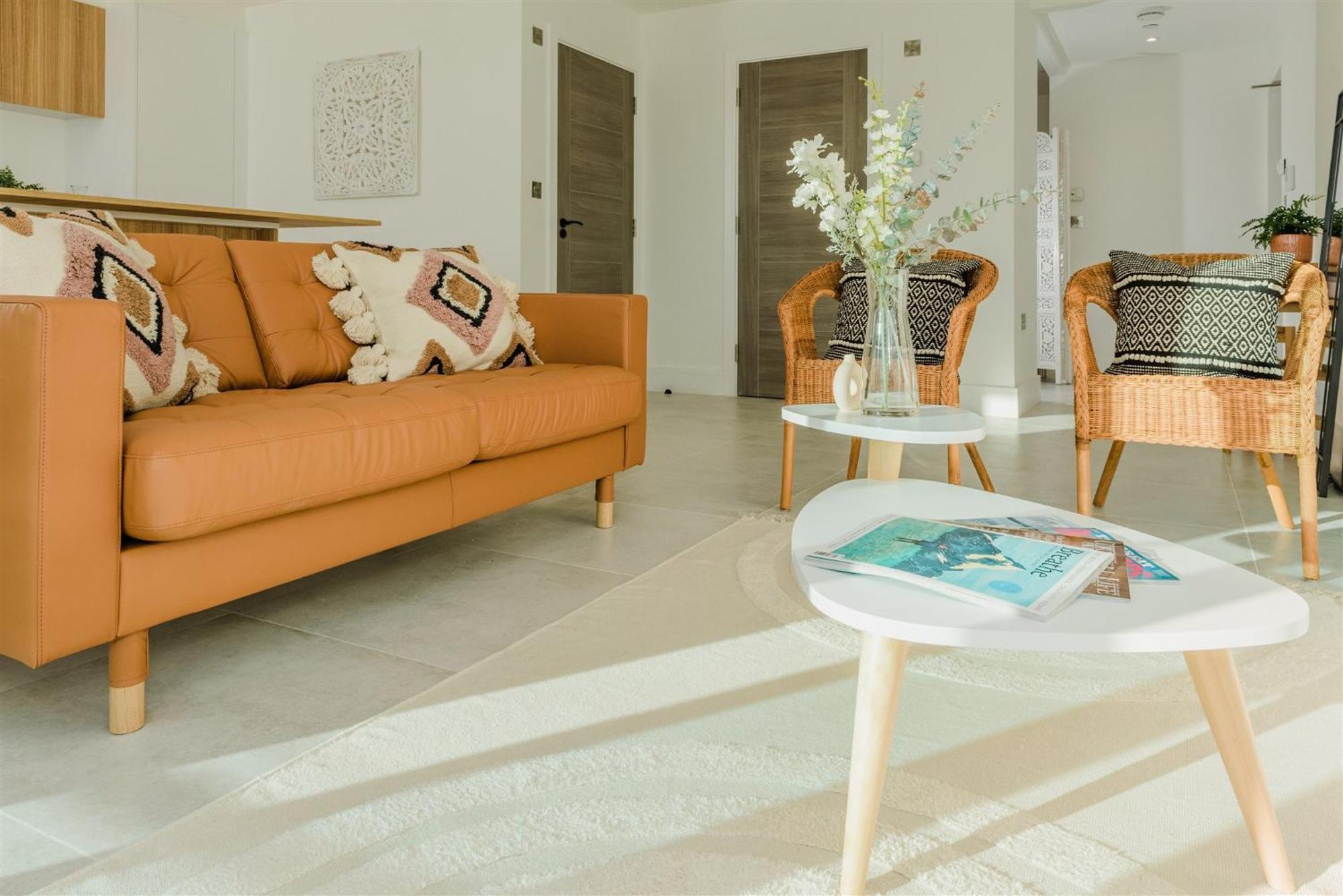 Apartment 7 Cliff Edge *